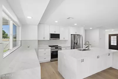 8737 E Valley Vista Drive, Scottsdale, AZ 85250 - Photo 11