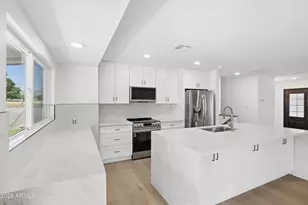 8737 E Valley Vista Dr, Scottsdale, AZ 85250 - Photo 11