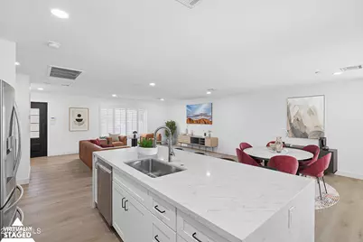 8737 E Valley Vista Drive, Scottsdale, AZ 85250 - Photo 13