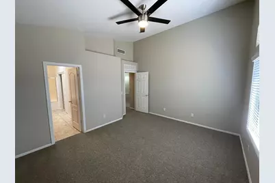 10541 W Almeria Road, Avondale, AZ 85392 - Photo 7