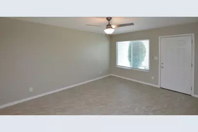 200 S Old Litchfield Road #Apt 8, Litchfield Park, AZ 85340 - Photo 7