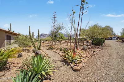 1502 S Prospectors Road, Apache Junction, AZ 85119 - Photo 7
