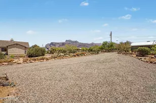 1502 S Prospectors Rd, Apache Junction, AZ 85119 - Photo 91