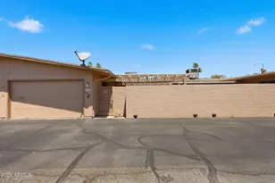 17819 N Del Webb Blvd, Sun City, AZ 85373 - Photo 43