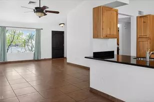 276 S Cypress Ct, Chandler, AZ 85226 - Photo 9