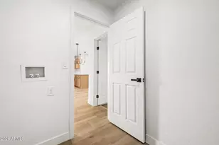 4837 W Highland Ave, Phoenix, AZ 85031 - Photo 31