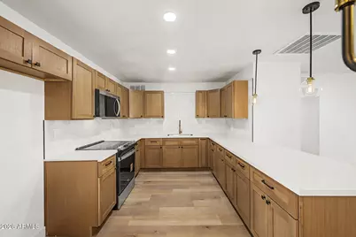 4837 W Highland Avenue, Phoenix, AZ 85031 - Photo 13