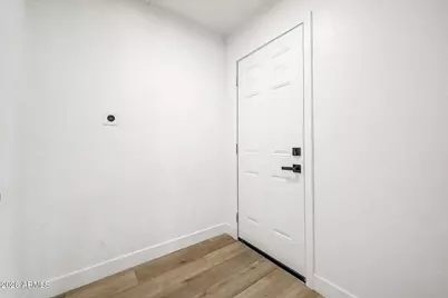 4837 W Highland Avenue, Phoenix, AZ 85031 - Photo 29