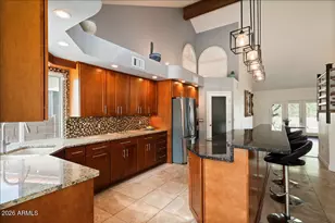 1221 E Claire Dr, Phoenix, AZ 85022 - Photo 17