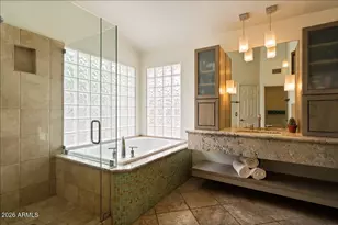 1221 E Claire Dr, Phoenix, AZ 85022 - Photo 33