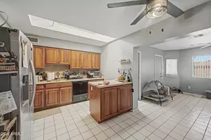 2324 W Poinsettia Dr, Phoenix, AZ 85029 - Photo 13
