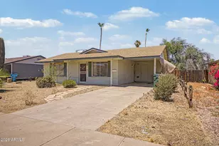 2324 W Poinsettia Dr, Phoenix, AZ 85029 - Photo 3