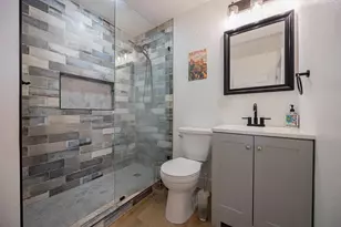 1221 E Highland Ave, Phoenix, AZ 85014 - Photo 13