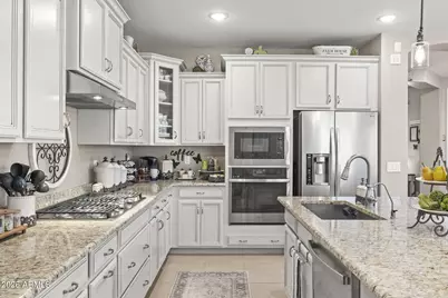 707 N 152nd Drive, Goodyear, AZ 85338 - Photo 11