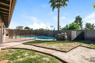 2631 S Holbrook Ln, Tempe, AZ 85282 - Photo 15