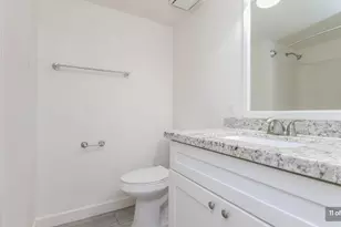 2631 S Holbrook Ln, Tempe, AZ 85282 - Photo 11