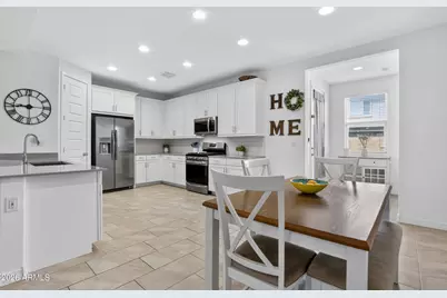 12612 W Morten Avenue, Glendale, AZ 85307 - Photo 15