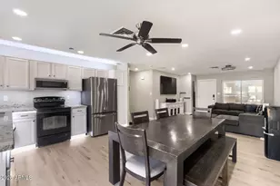 7140 W Mescal St, Peoria, AZ 85345 - Photo 9
