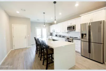 533 W Harwell Road, Phoenix, AZ 85041 - Photo 1