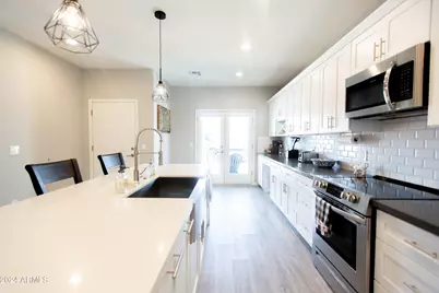 533 W Harwell Road, Phoenix, AZ 85041 - Photo 5