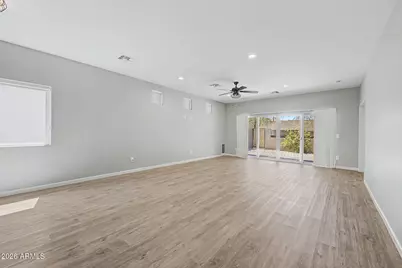 533 W Harwell Road, Phoenix, AZ 85041 - Photo 5