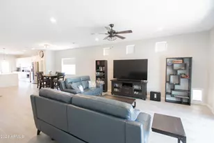 533 W Harwell Rd., Phoenix, AZ 85041 - Photo 9