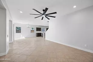 1948 W Davis Rd, Phoenix, AZ 85023 - Photo 7