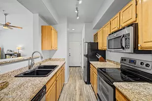 2929 W Yorkshire Dr, Phoenix, AZ 85027 - Photo 9