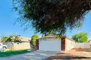 8521 E Clovis Ave, Mesa, AZ 85208 - Photo 3
