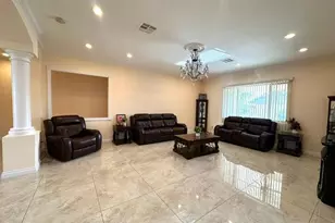 6830 N 14th St, Phoenix, AZ 85014 - Photo 3