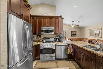 16036 N 11th Avenue #1030, Phoenix, AZ 85023 - Photo 11