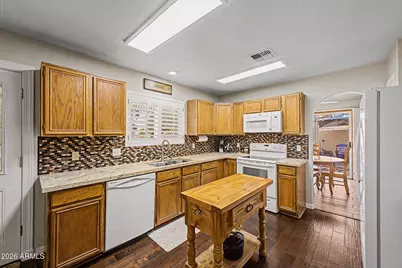 19401 N 6th Place, Phoenix, AZ 85024 - Photo 13