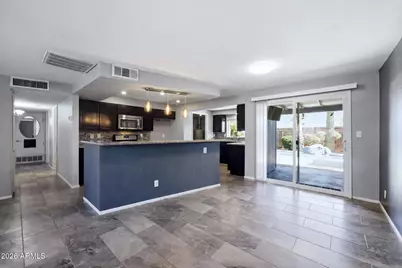 3217 W Banff Lane, Phoenix, AZ 85053 - Photo 9