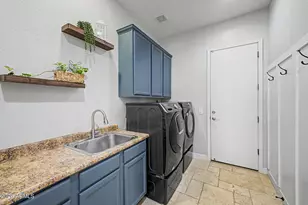 12071 W Morning Vista Dr, Peoria, AZ 85383 - Photo 41