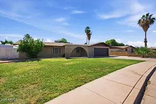 703 N Forest, Mesa, AZ 85203 - Photo 3