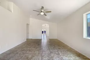 537 W Saguaro St, Casa Grande, AZ 85122 - Photo 5