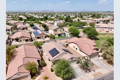 1616 W Burgess Lane, Phoenix, AZ 85041 - Photo 17