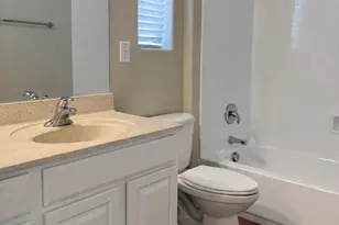 3509 W Glass Ln, Phoenix, AZ 85041 - Photo 7