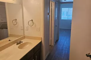 3810 E Earll Dr, Phoenix, AZ 85018 - Photo 21