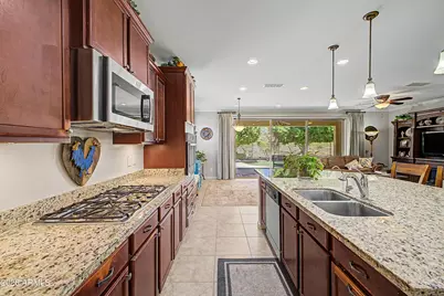 13778 W Tyler Trail, Peoria, AZ 85383 - Photo 7