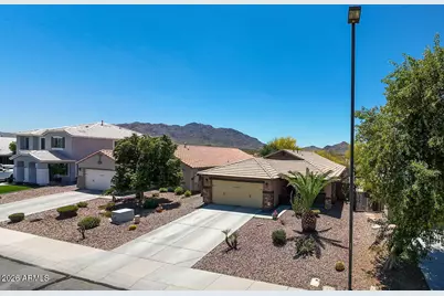 2215 E Hazeltine Way, Gilbert, AZ 85298 - Photo 3