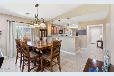 2215 E Hazeltine Way, Gilbert, AZ 85298 - Photo 13