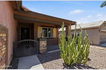 2215 E Hazeltine Way, Gilbert, AZ 85298 - Photo 5