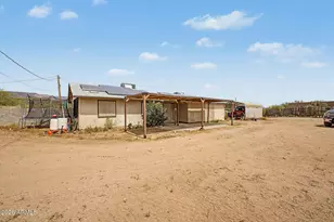 47205 N New River Rd, New River, AZ 85087 - Photo 3