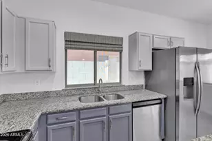 1620 S 80th Dr, Phoenix, AZ 85043 - Photo 11