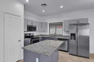 1620 S 80th Dr, Phoenix, AZ 85043 - Photo 9