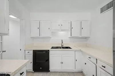 2827 W Cavalier Drive, Phoenix, AZ 85017 - Photo 9