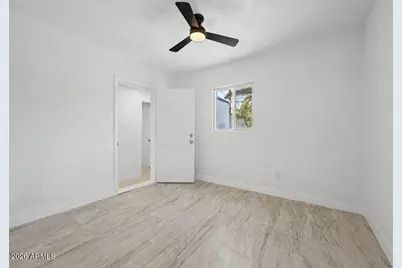 2827 W Cavalier Drive, Phoenix, AZ 85017 - Photo 17