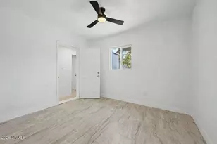 2827 W Cavalier Dr, Phoenix, AZ 85017 - Photo 17