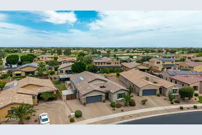 14468 W Desert Flower Drive, Goodyear, AZ 85395 - Photo 33